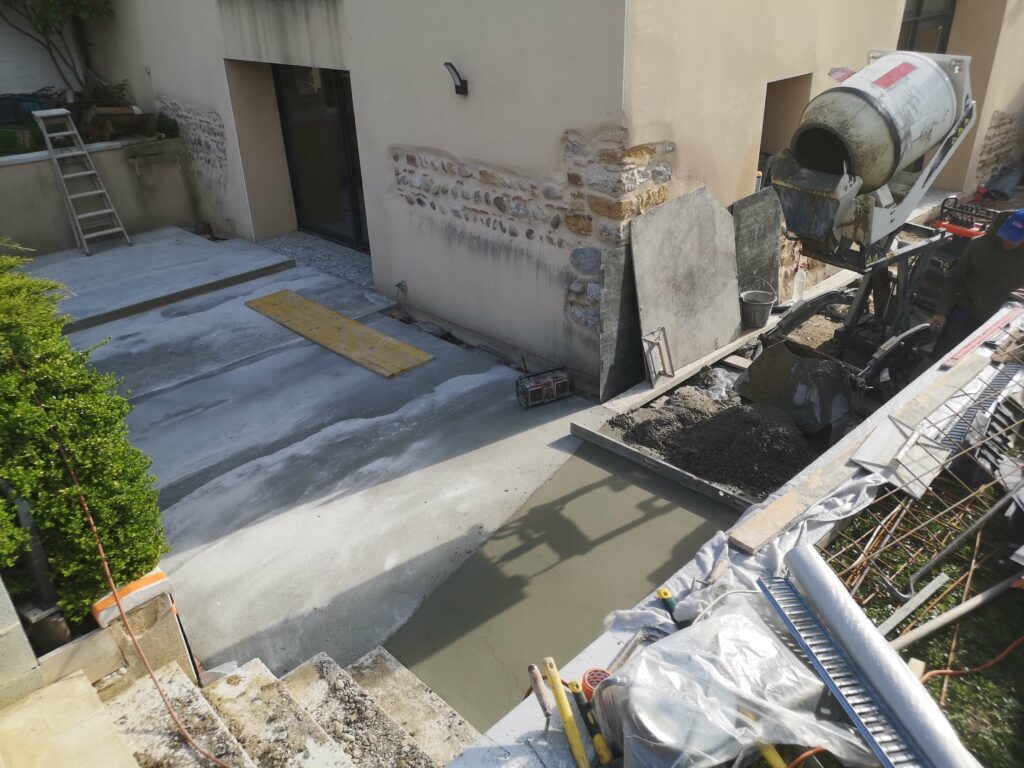 IMG_20230407_094458_BURST001_COVER